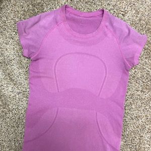 Lululemon pink swift tee size 6